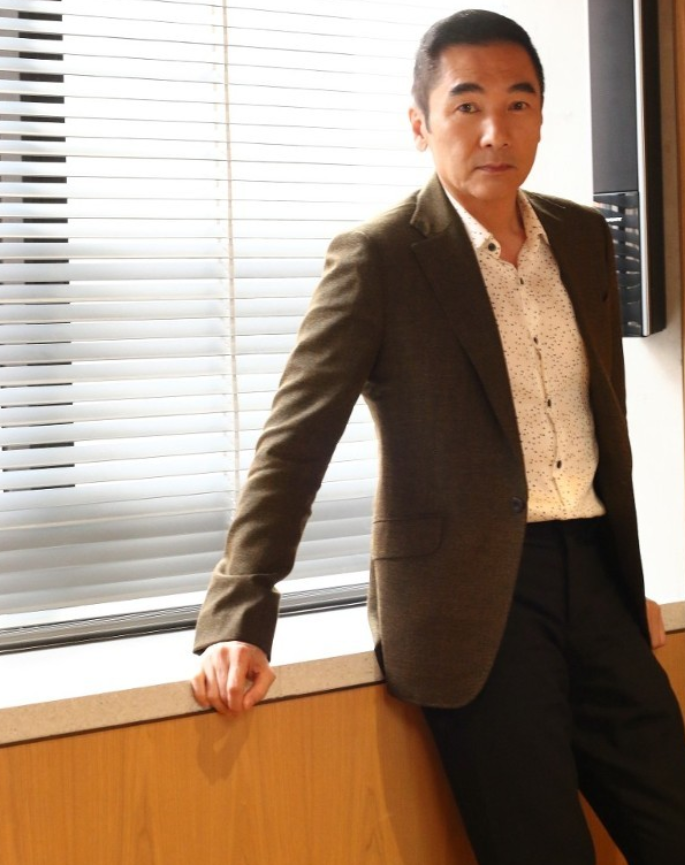 被妻子吐槽爱吵架,方中信回应:我很爱她,夫妻相处应互相迁就_腾讯新闻