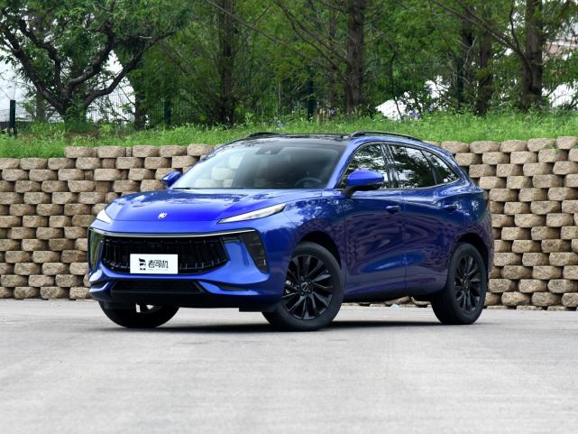 国产豪车,分体大灯,潮流实用,实拍风行t5 evo|风行t5 evo|东风风行