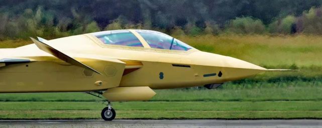 双座歼20有何神通?