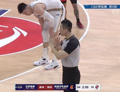 李慕豪 CBA｜李慕豪：可能是小腿受伤 感觉问题不大