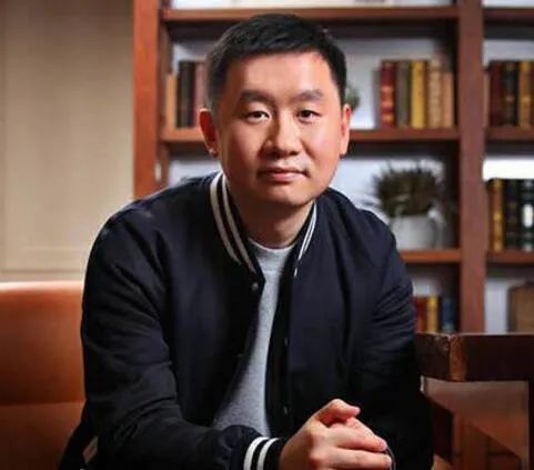 图源网络,侵权删实地集团创始人张量曾经,房地产光景好时,房企大佬们