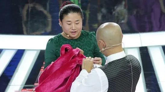 王守英下凡记:一位国产审丑网红的沉浮史