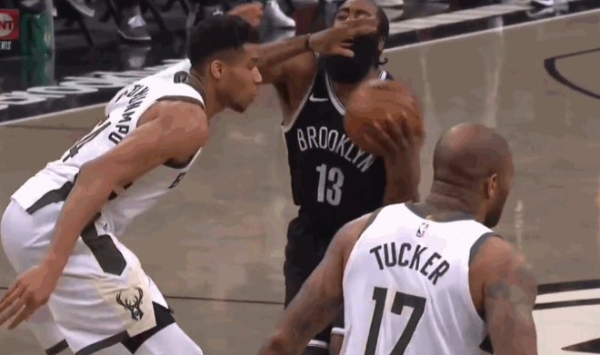 贾巴尔 NBA最强5大进攻绝技！贾巴尔勾手 德克金鸡独立 乔丹后仰
