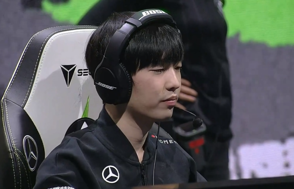 rng迎来"地震级"加强?cryin去向成谜,s12冠军被预订_腾讯新闻