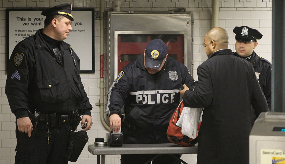 纽约警局调查超半数纽约警察后悔入行