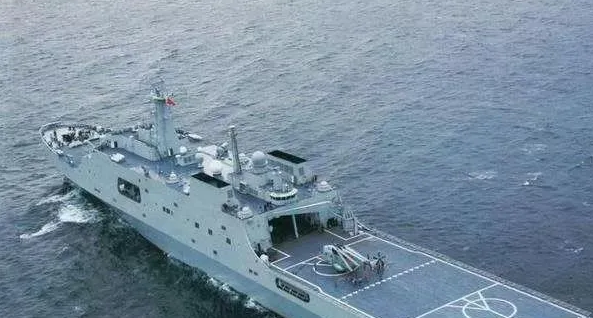 吴京没有军权拍战狼2为什么能调用坦克军方回答却让人服气