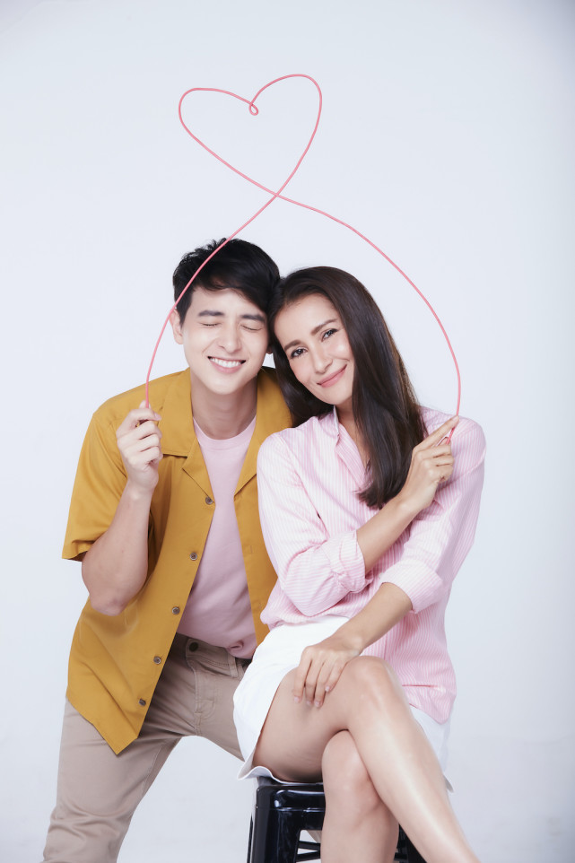 泰星anne&james首搭泰剧《克拉恋人》将于年底热播!