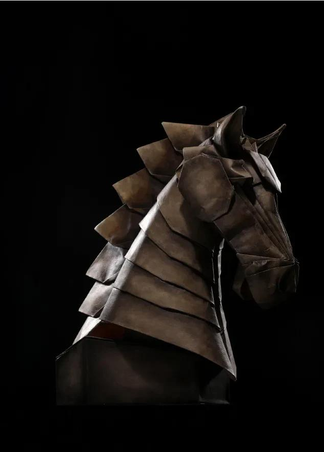 折纸天才秦坤:不拼接,不裁剪,一张纸,折出大千世界!_腾讯新闻