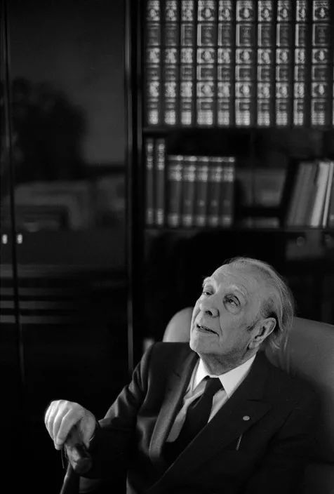 异乡人博尔赫斯