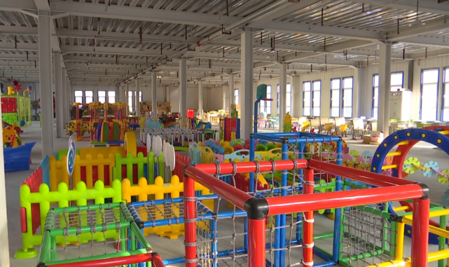 据了解,该项目分别为尚志市乐童玩具有限公司和尚志科技馆两个项目.