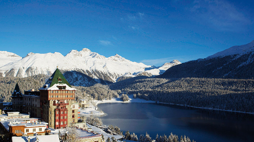 圣莫里茨湖畔的百年地标酒店1936年,巴德吕特宫酒店将