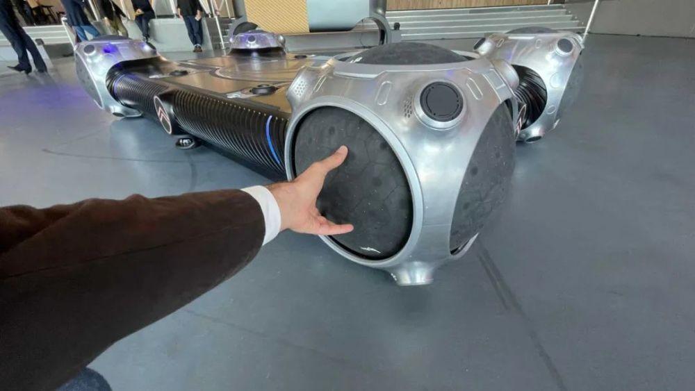 球形轮胎真的开始应用了!雪铁龙用4个球造了辆"滑板"汽车～_腾讯新闻