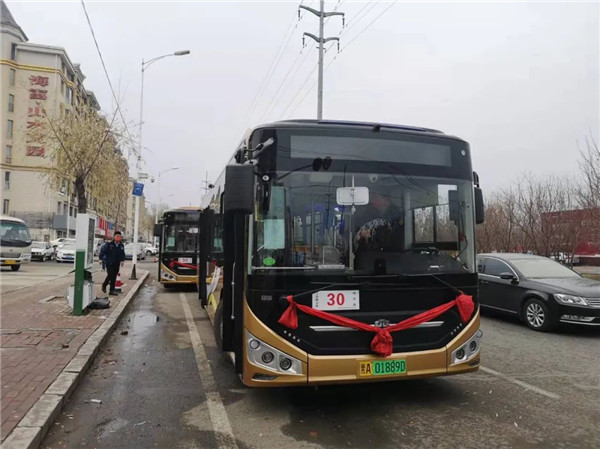 今天起哈尔滨市纯电动公交车陆续上线运营