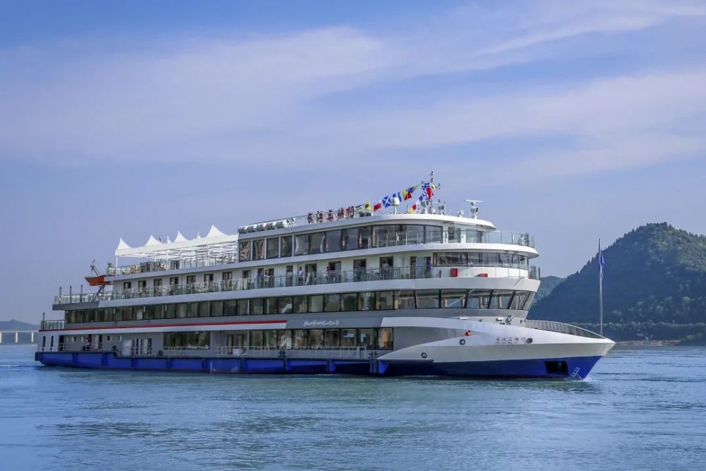志做中国内河游轮旅游产业的领航者