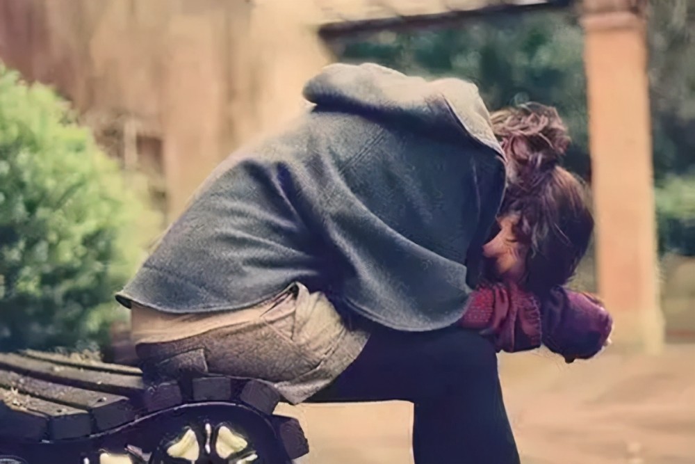 父母济贫无底线,偏袒一方导致家庭悲剧,全家人参与谋杀儿媳