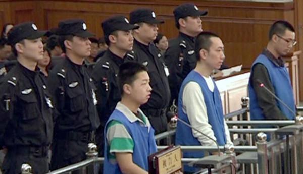 十余人受伤,因犯抢劫罪,数罪并罚,判处死刑,从犯王伟因为参与爆炸案