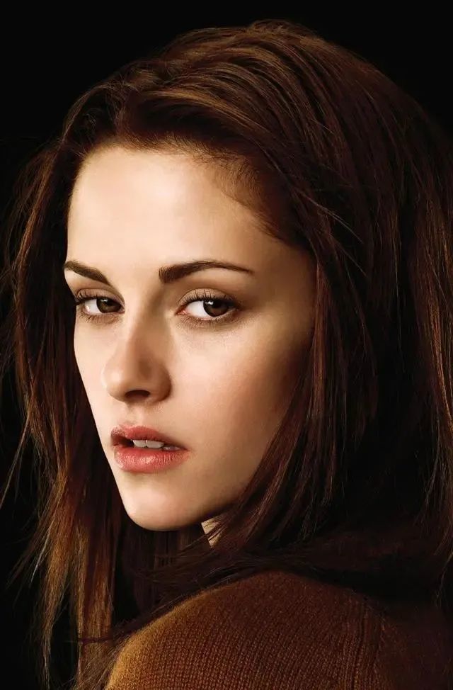 《暮光之城》女主克里斯汀·斯图尔特接受女友求婚_腾讯新闻