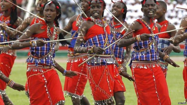 用长矛猎杀狮子的马赛人,成年礼需单人猎狮,狮子看见竟都会逃离