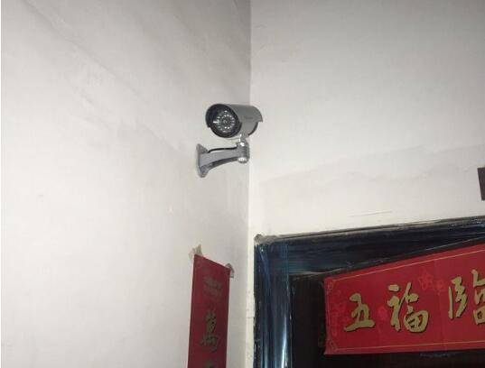 东方快评丨"自家门口装摄像头"不能自说自话