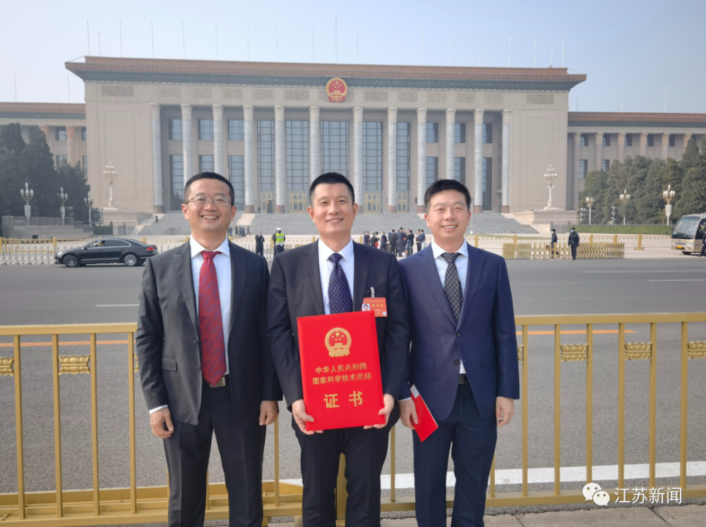 东南大学电子科学与工程学院孙伟锋教授牵头的《高压智能功率驱动芯片