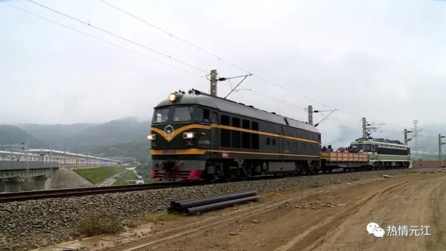 的变化着甘庄街道铆足干劲加油干随着玉磨铁路元江站的开工建设今天