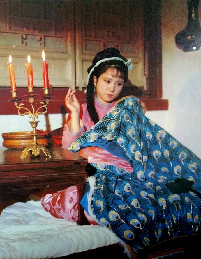 红楼梦晴雯之美美在外貌更美在品格