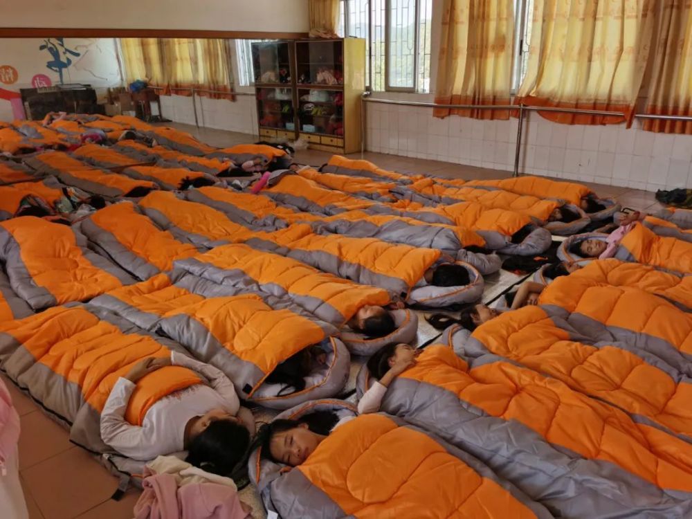 午休全部平躺睡佛山这个区率先实现