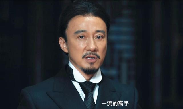 "有才无德"的赵立新,出演《突围》被删戏换脸落魄到去酒吧走穴
