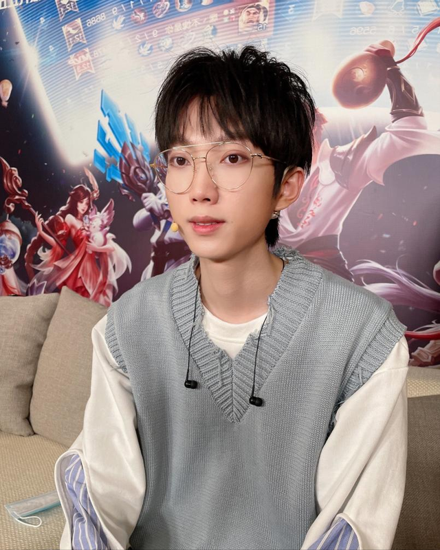 王者荣耀孤影的第n次公益!荣耀公益科技馆在母校落地