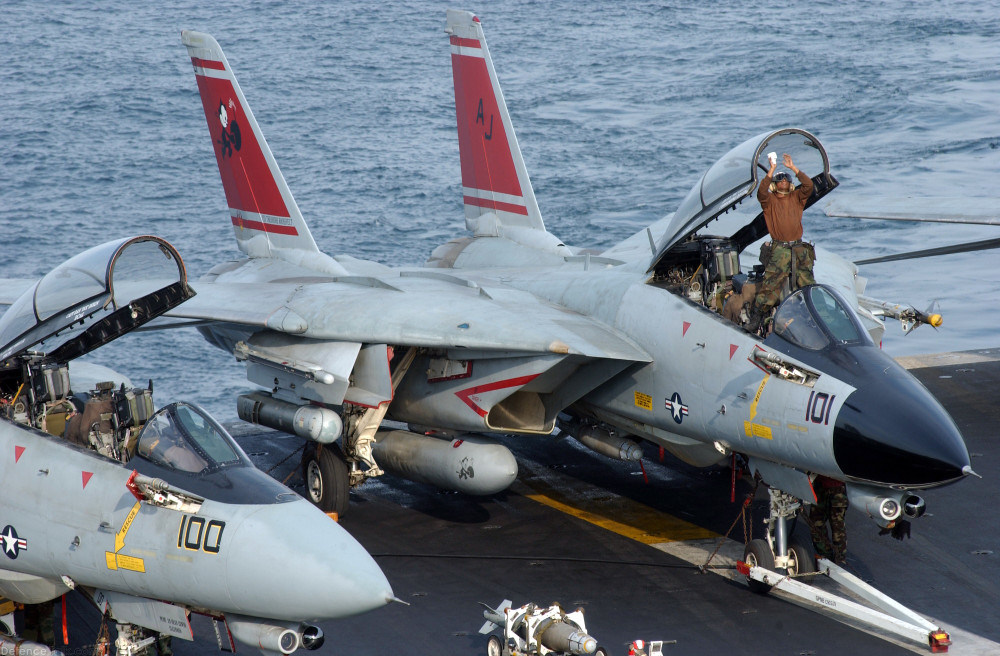 新型隐身舰载机面世美海军却已迈向六代机难道又被代差碾压