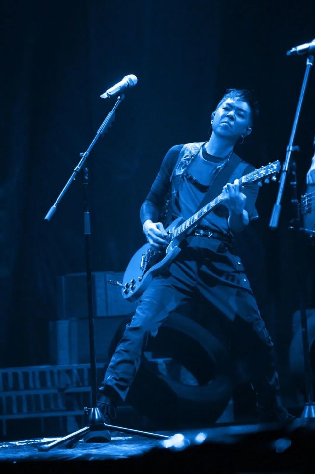 黄贯中:愤怒这种情绪,不分年龄丨人物