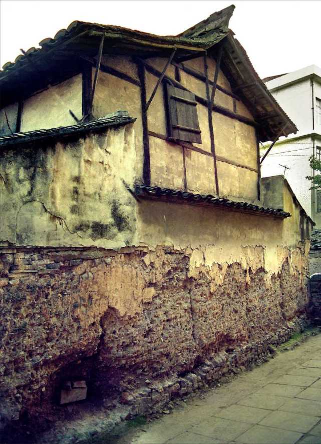 "三合土"的炮台,罕见的古碉楼……寻觅宁波的"生土建筑"