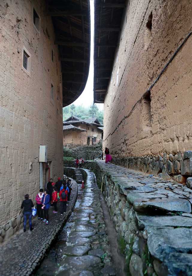 "三合土"的炮台,罕见的古碉楼……寻觅宁波的"生土建筑"