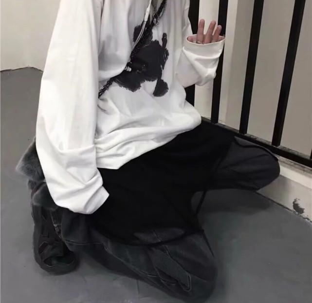 不露脸部位男生头像