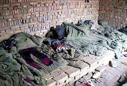 山西黑砖窑案32名农民成窑奴每天工作20小时获救时遍体鳞伤