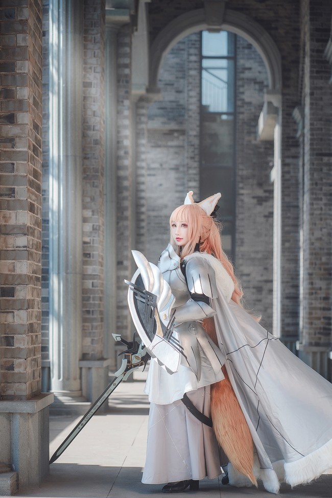 明日方舟 瑕光cosplay_腾讯新闻