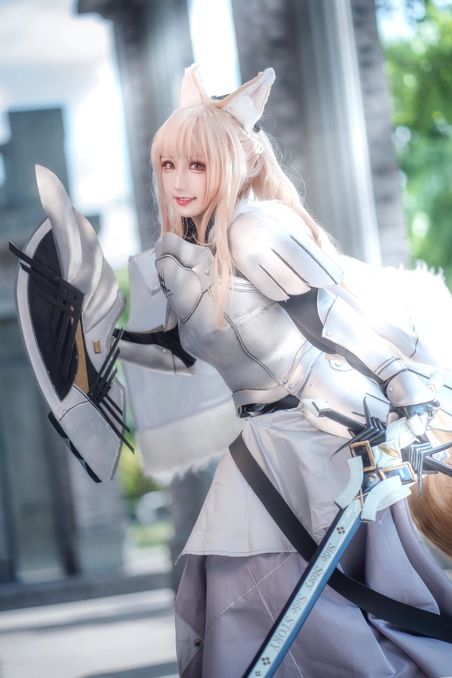 明日方舟 瑕光cosplay_腾讯新闻