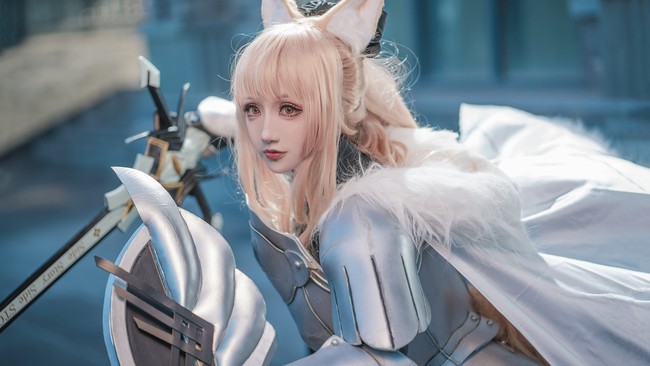 明日方舟 瑕光cosplay_腾讯新闻