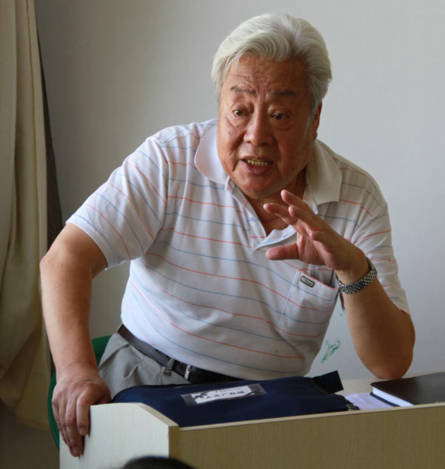 82岁演员朱龙广近况曝光扮如来现身商演因太像曾被当真佛跪拜