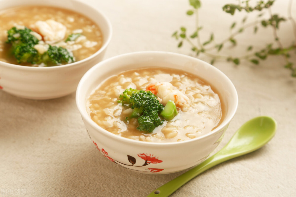 这个牛膝地黄粳米粥,冬天痛风石关节畸形肝肾阴虚痛风可常喝一点