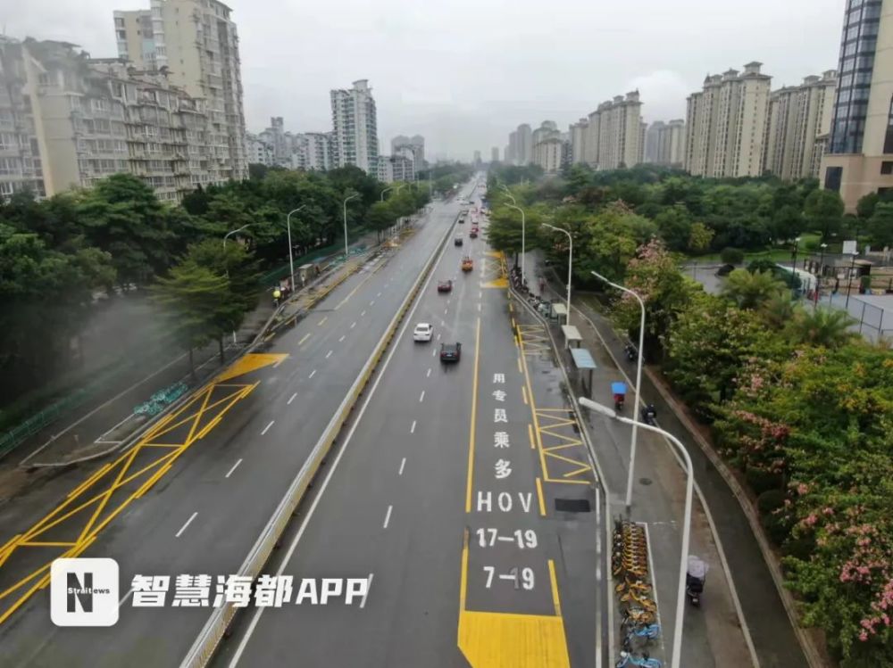 最近不少福州市民发现 浦上大桥-浦上大道路段 多了一道黄色的线