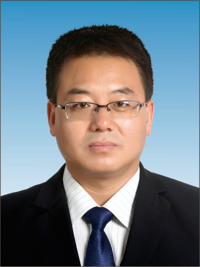 山南市新一届市委常委班子亮相