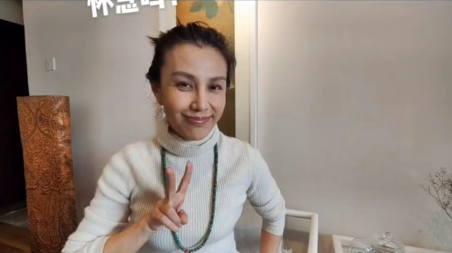 神雕侠侣演员时隔23年同框,李志希身材发福,朱晏皮肤紧致仍妩媚