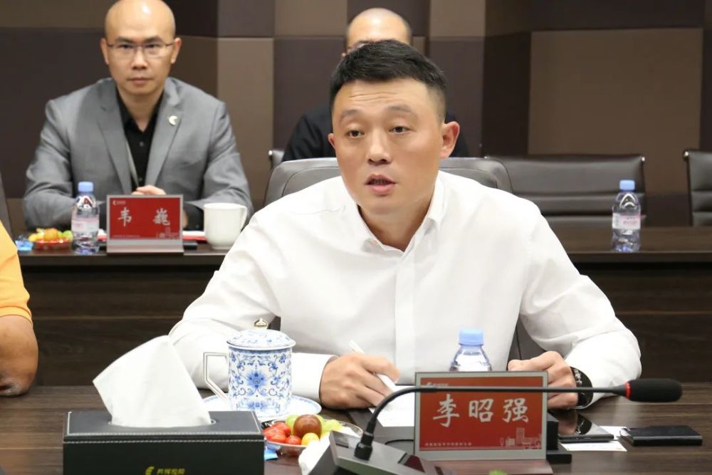 昇辉控股董事长李昭强通过这次考察,昇辉控股展现了国内领先的智慧