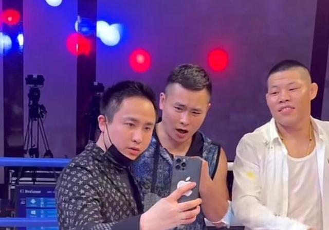李景亮若和奇马耶夫再打一场能赚多少钱他为张伟丽战罗斯支招