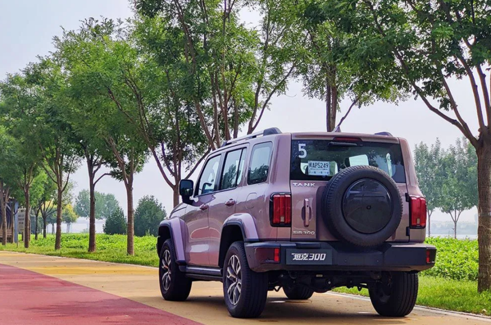 坦克300城市版更适合女生的温柔型越野车