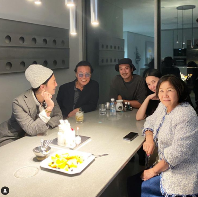 姐姐权多美官宣两个月后分娩:是男孩,像他爸