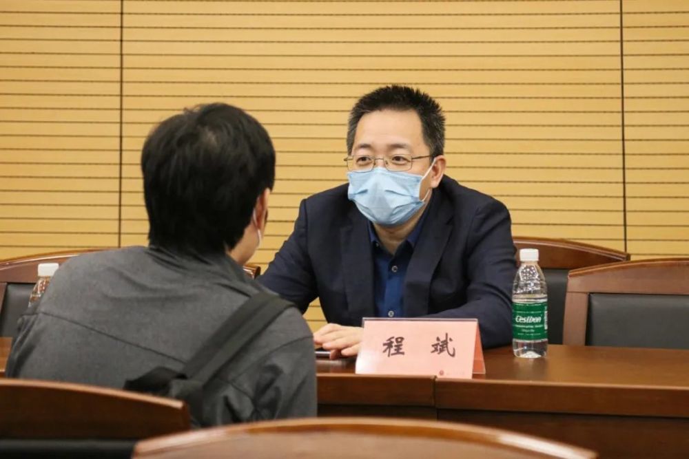 省医疗专家进温州警营巡讲巡诊关爱民警健康锻造三能警队