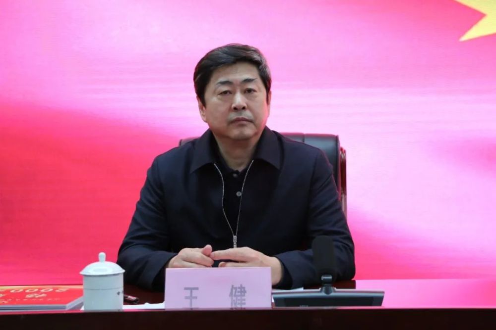 会上,任建军,王健分别作了讲话,感谢济阳区委,区政府对公安工作的支持