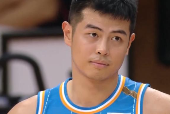 4人上双黄毅超独砍33分分析为何福建能在首钢身上终结6连败